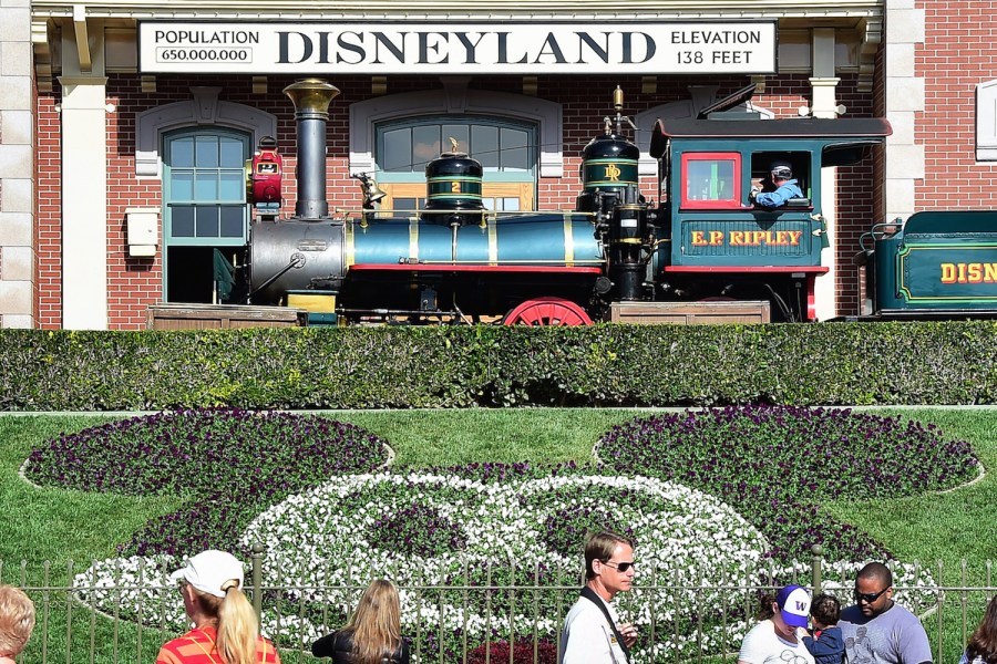 People visit Disneyland on January 22, 2015 in Anaheim, California. (Credit: Frederic J. Brown/AFP/Getty Images)