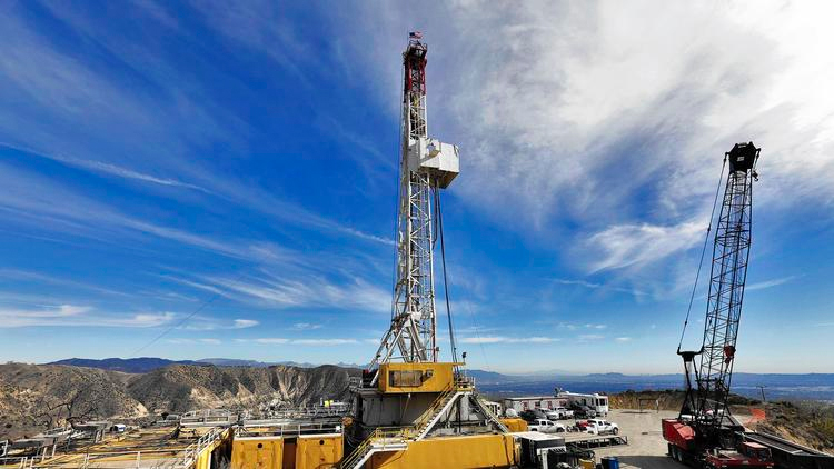 The Aliso Canyon gas storage facility drew scrutiny when an natural gas leak forced residents in nearby Porter Ranch from their homes. (Credit: Irfan Khan/Los Angeles Times)