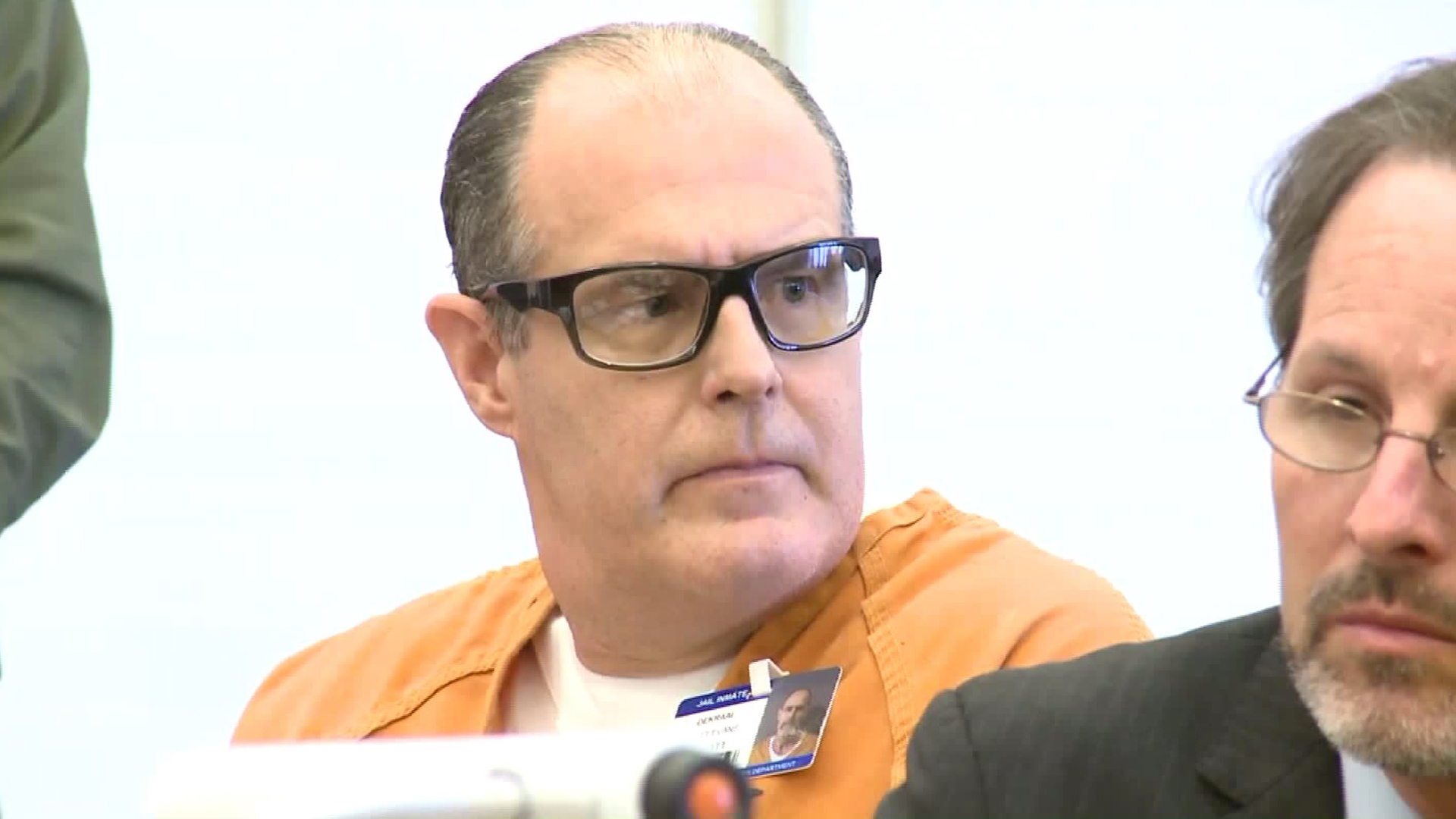 Scott Dekraai is shown in court in March 30, 2017. (Credit: KTLA)