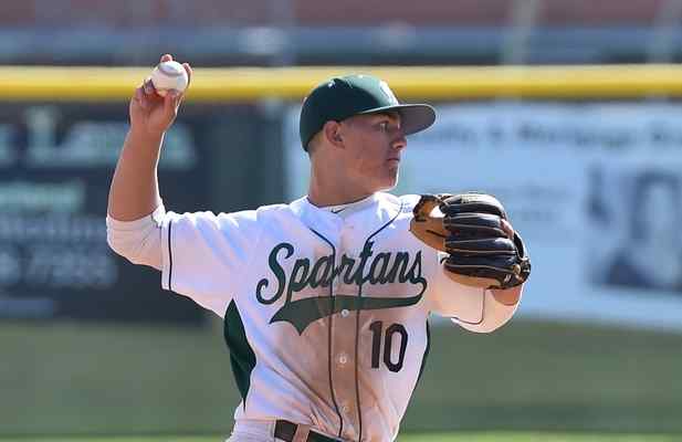 Jesse Esphorst is shown April 13, 2016, during the Pioneer League baseball opener. (Robert Casillas / Daily Breeze)