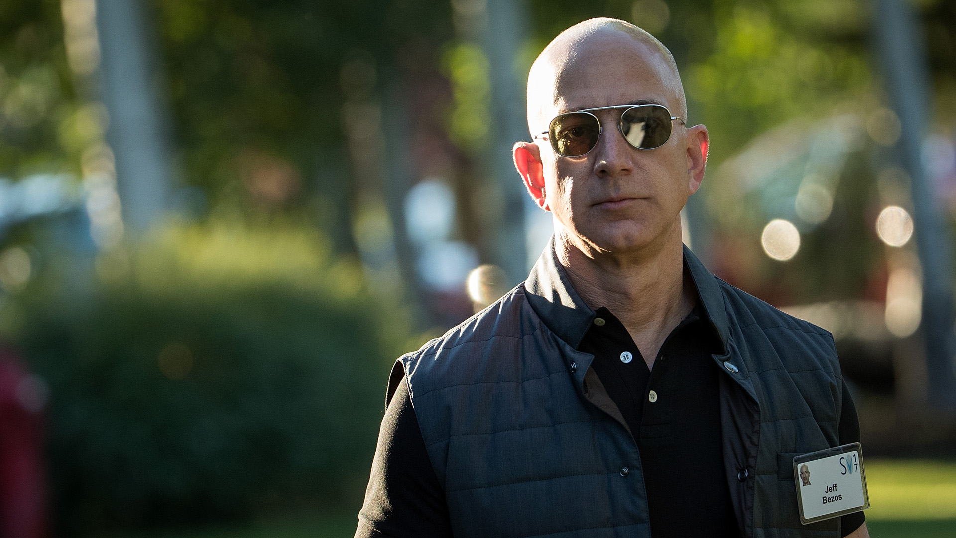 Jeff Bezos, chief executive officer of Amazon, arrives for the third day of the annual Allen & Company Sun Valley Conference, July 13, 2017 in Sun Valley, Idaho. (Credit: Drew Angerer/Getty Images)