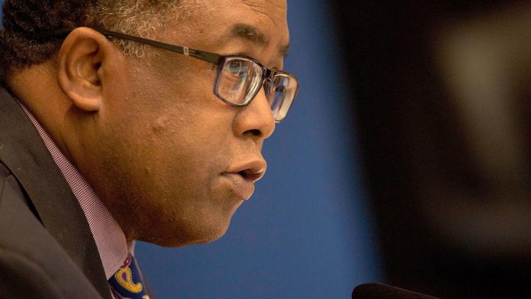 L.A. County Supervisor Mark Ridley-Thomas speaks during a 2015 meeting. (Credit: Brian van der Brug / Los Angeles Times)