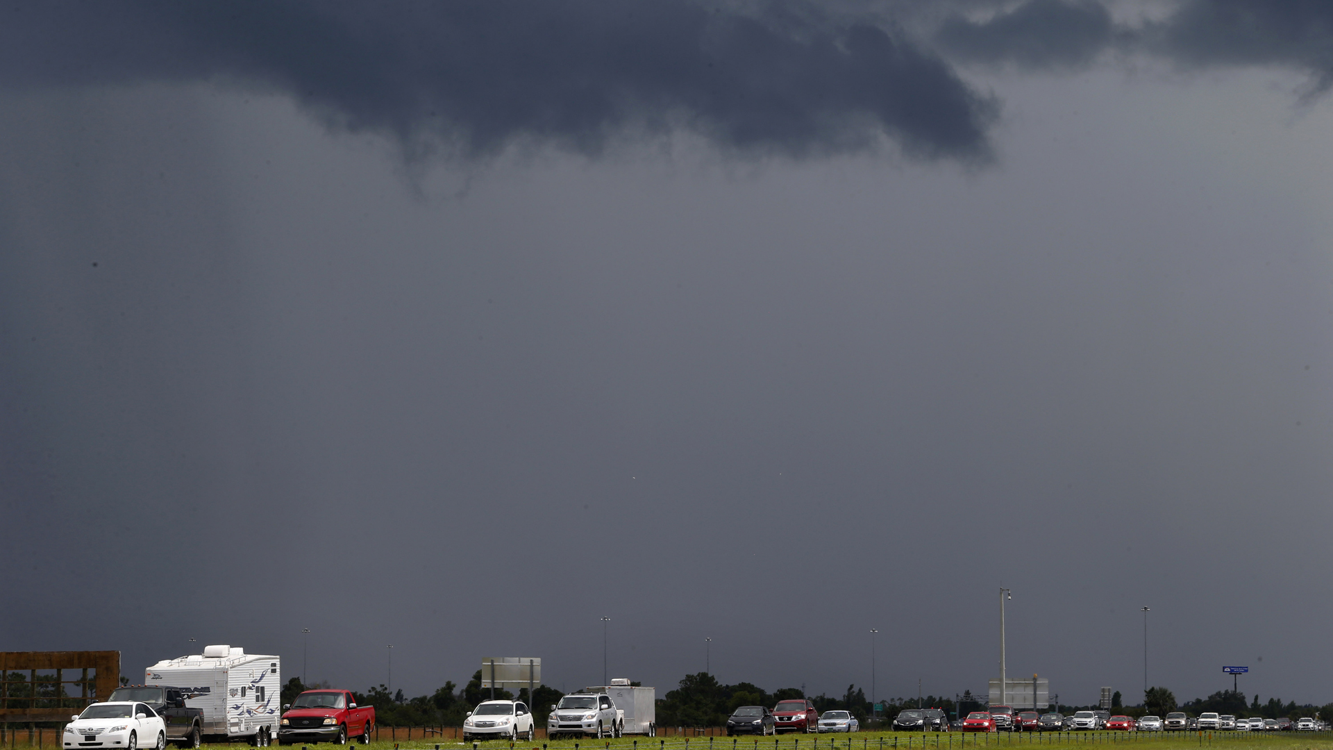 Traffic on Interstate 75 jams up in Punta Gorda, Florida aslocals evacuate and prepare ahead of Irma's arrival. (Credit: Brian Blanco/Getty Images)