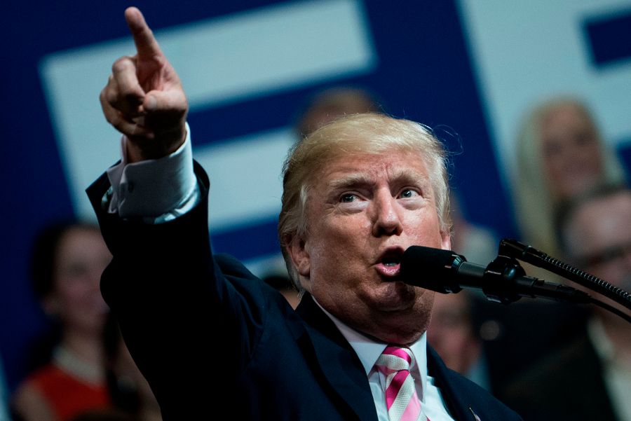 President Donald Trump speaks during rally for Alabama state Republican Senator Luther Strange on Sept. 22, 2017, in Huntsville, Alabama. (Credit: Brendan Smialowski / AFP / Getty Images)