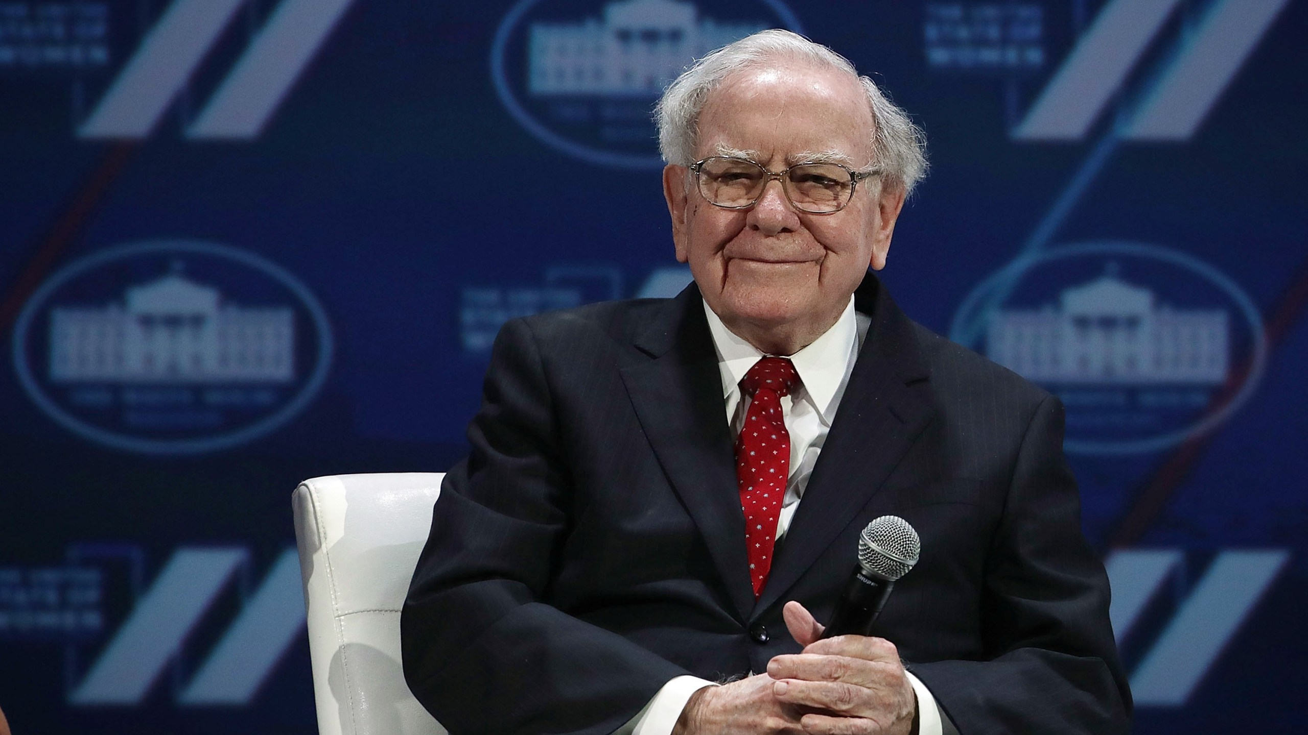 Warren Buffet participates in a discussion during the White House Summit on the United State Of Women June 14, 2016 in Washington, D.C. (Credit: Alex Wong/Getty Images)