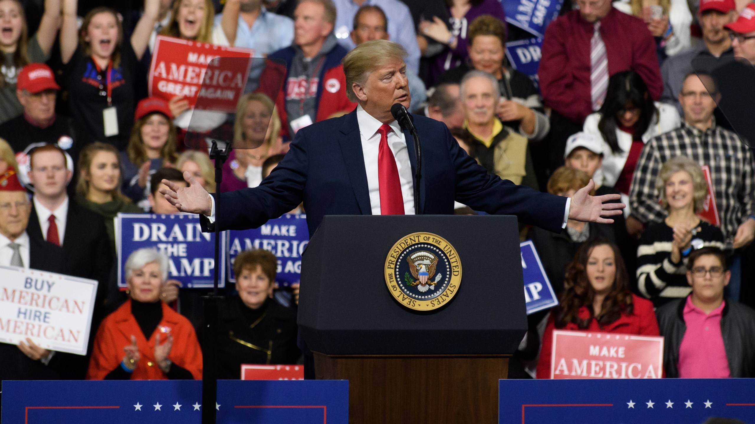 Donald Trump speaks to supporters at the Atlantic Aviation Hanger on March 10, 2018 in Moon Township, Pennsylvania. (Credit: Jeff Swensen/Getty Images)