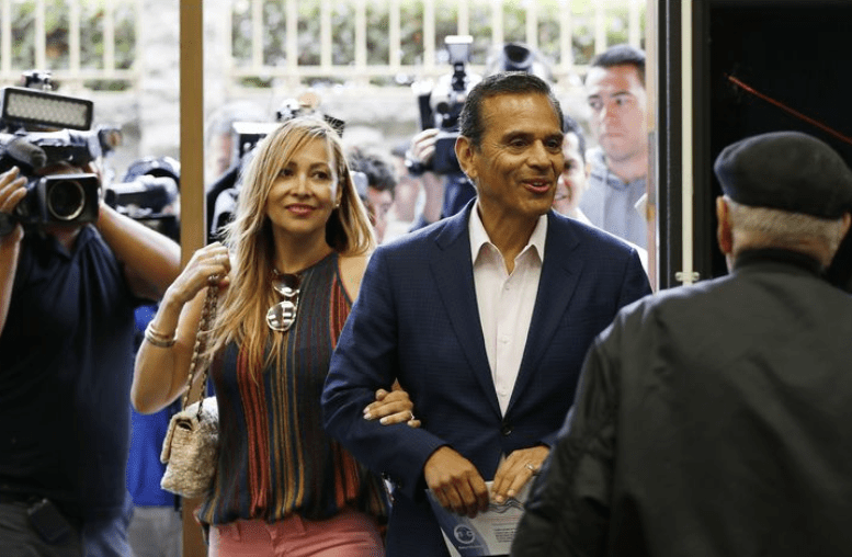 Antonio Villaraigosa, candidate for governor, with his wife, Patty Villaraigosa, dropped off his completed mail ballot on June 5, 2018, at Robert F. Kennedy Elementary School in the City Terrace neighborhood, a few blocks from his childhood home. (Credit: Al Seib / Los Angeles Times)