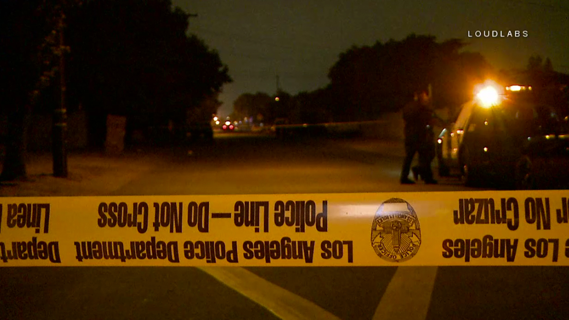 Police tape block the area where a fatal shooting occurred in Sylmar on Sept. 2, 2018. (Credit: Loudlabs)