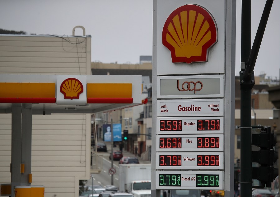 A Shell gas station is seen on July 26, 2018, in San Francisco. (Credit: Justin Sullivan/Getty Images)