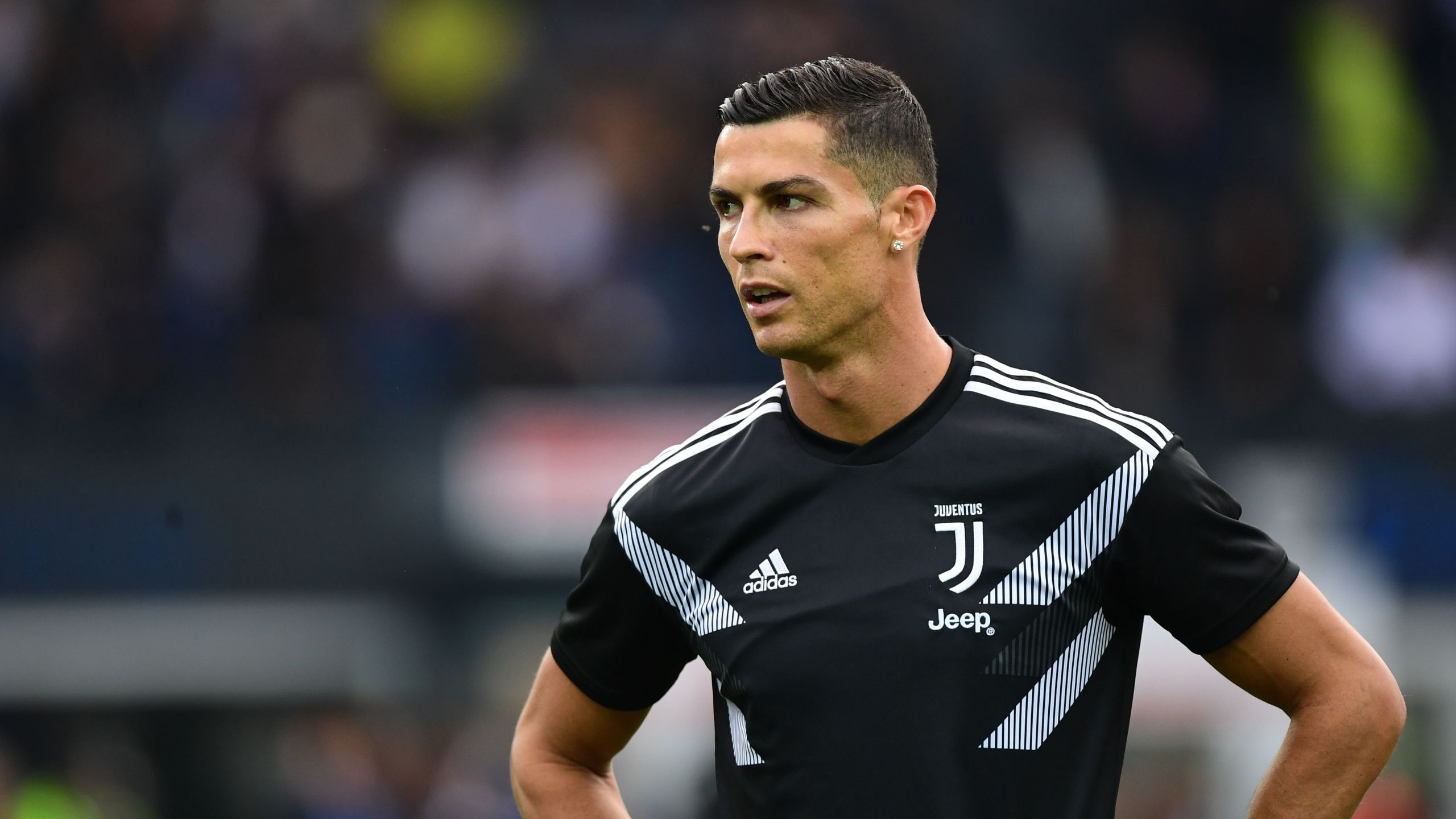 Juventus' Portuguese forward Cristiano Ronaldo trains prior to the Italian Serie A football match Udi-nese Calcio vs Juventus FC at the Dacia Arena stadium in Udine on Oct. 6, 2018. (Credit: Miguel Medina / AFP / Getty Images)