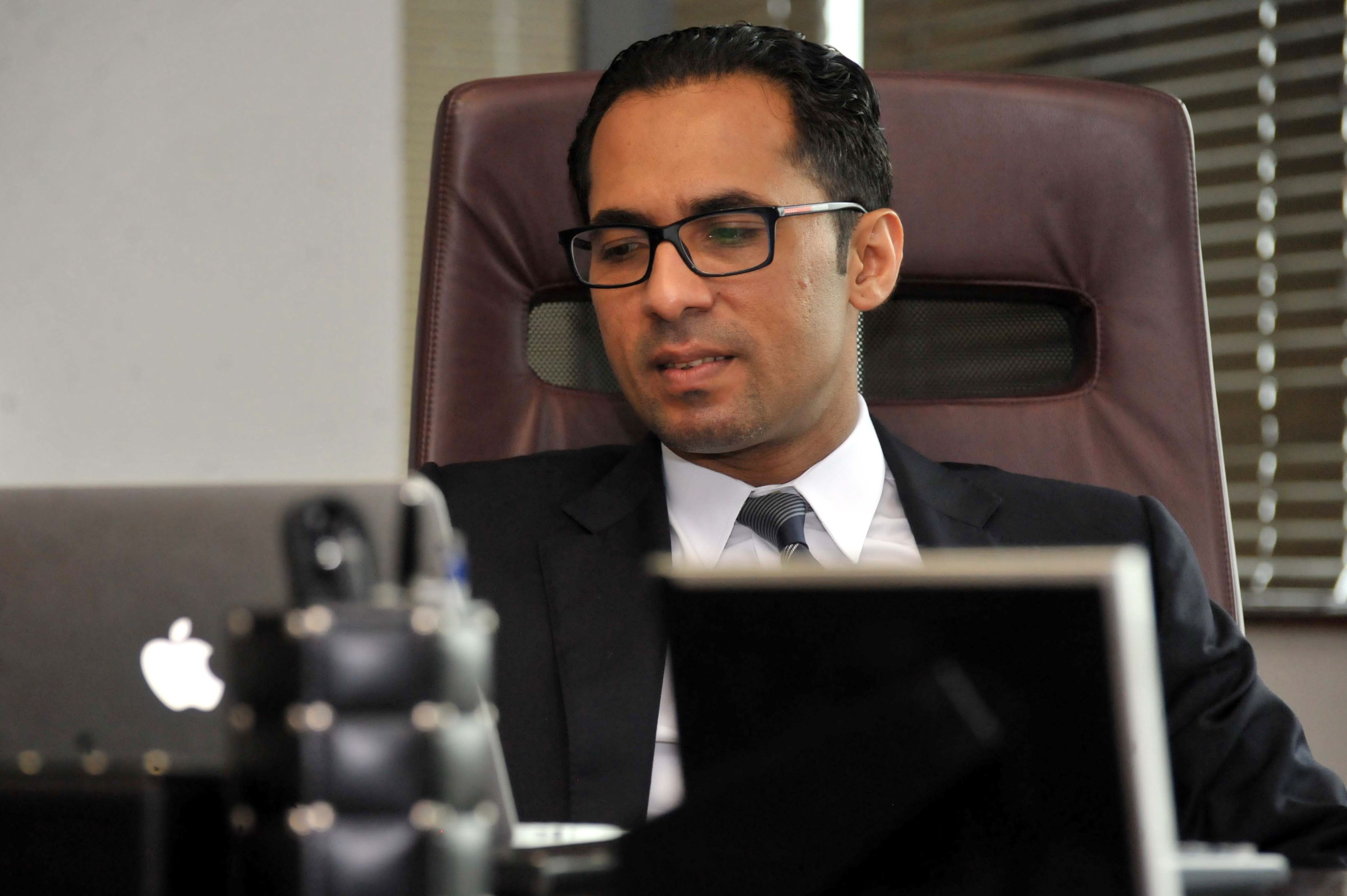 A file picture taken on April 23, 2015, shows Tanzanian businessman Mohammed Dewji at his office in Dar es Salaam. (Credit: KHALFAN SAID HASSAN/AFP/Getty Images)