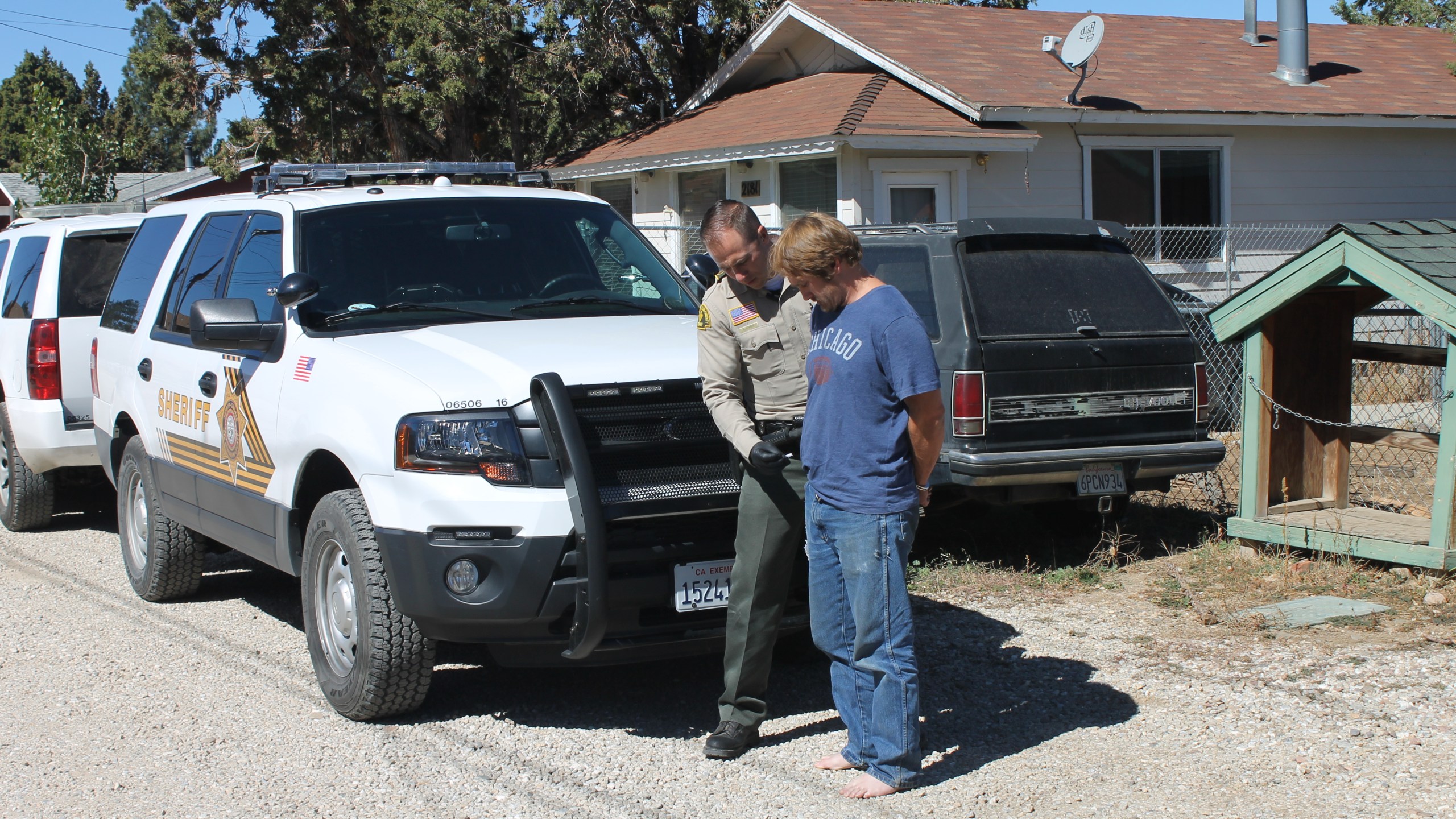 Terrance Jerome Nank, 45, is taken into custody by a San Bernardino County sheriff's deputy in Sugarloaf in this photo released Oct. 10, 2018, by the Sheriff's Department.