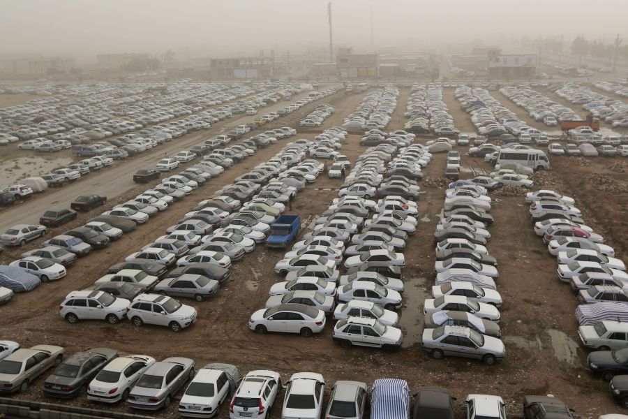 A car park is seen at the Iranian-Iraqi Mehran border as Iranian Shiite Muslim pilgrims head towards the central Iraqi shrine city of Karbala on Oct. 27, 2018. (Credit: Atta Kenare/AFP/Getty Images