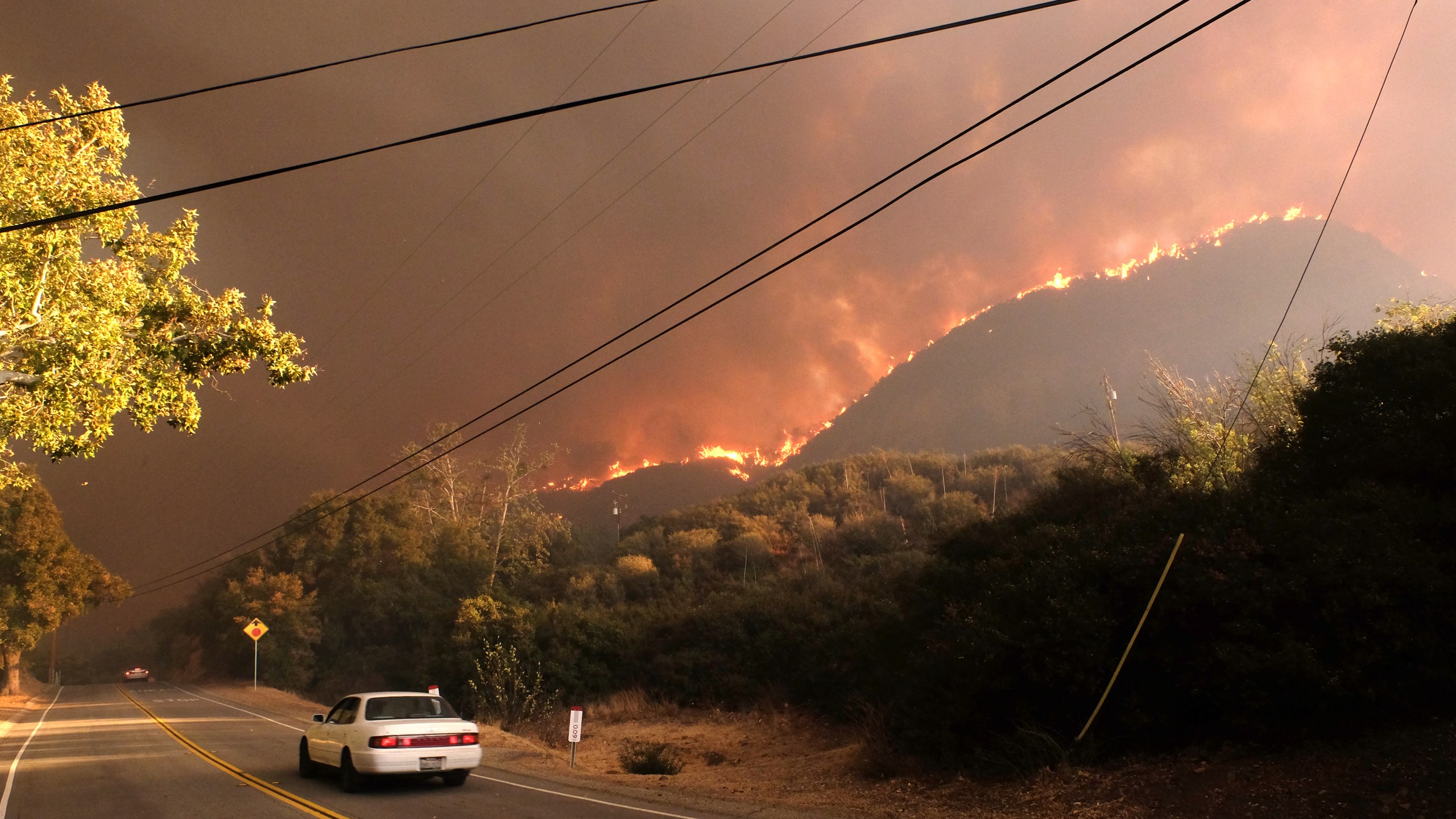 The Woolsey Fire burns along the ridgeline off of Cornell Road near Paramount Ranch on the morning of November 9, 2018 in Agoura Hills, California. (Credit: Matthew Simmons/Getty Images)