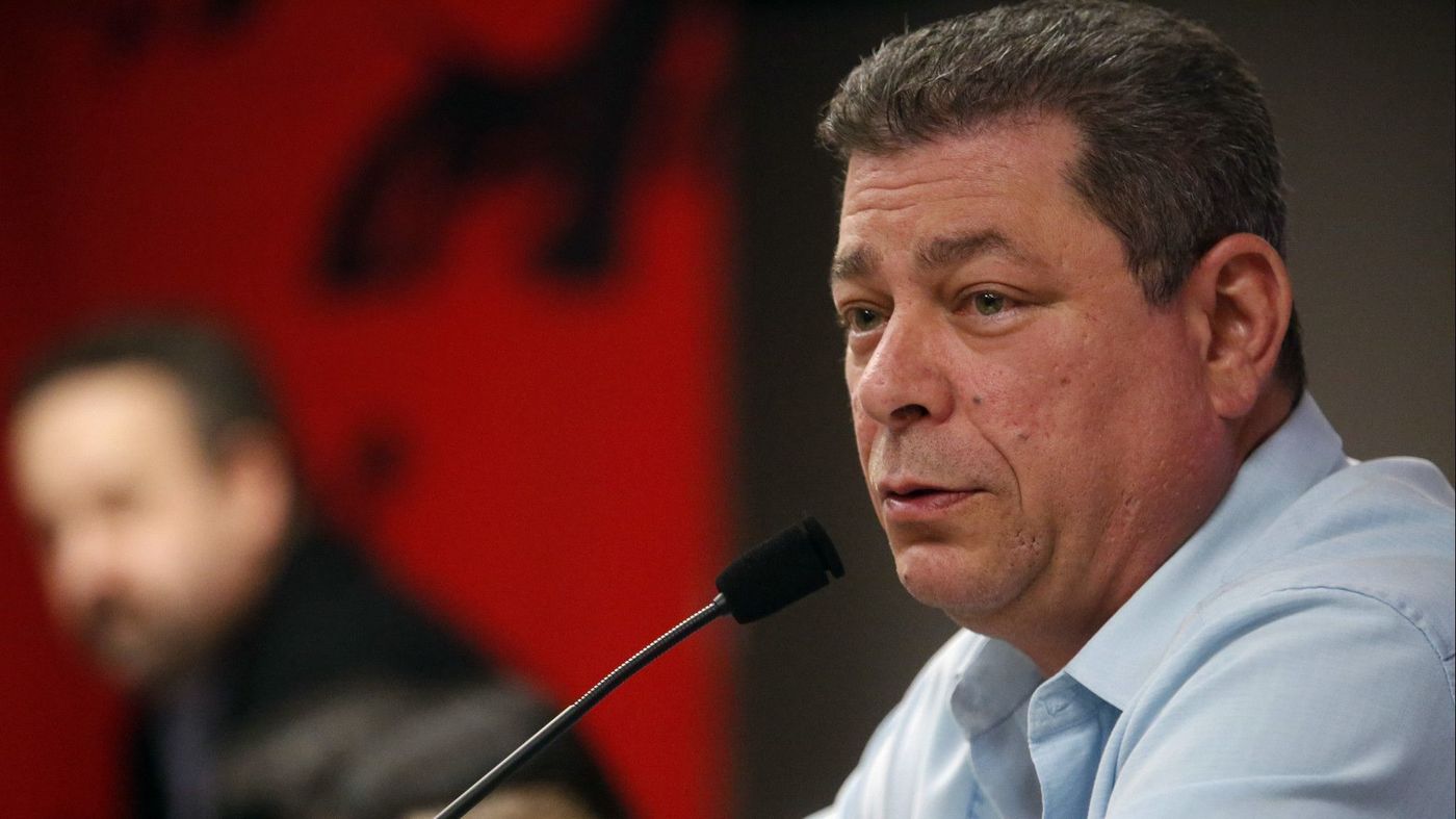 California Democratic Party Chairman Eric Bauman, accused of sexual misconduct in November 2018, appears at a meeting of the Los Angeles County Democrats in May 2017. (Credit: Genaro Molina / Los Angeles Times)