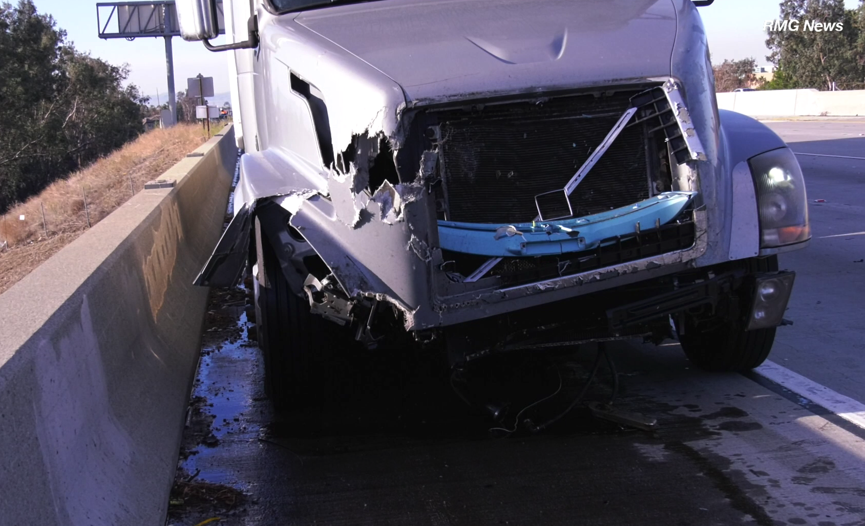 A big rig is seen following a crash on the 15 Freeway in Rancho Cucamonga on Dec. 9, 2018. (Credit: RMG News)