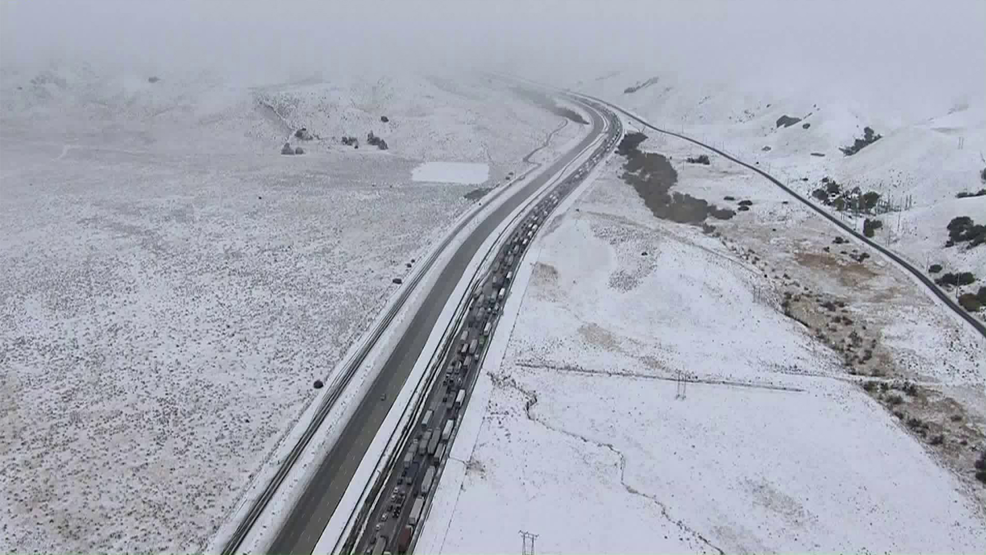 Traffic is backed up as the 5 Freeway is closed in the Grapevine area on Dec. 6. 2018. (Credit: KTLA)