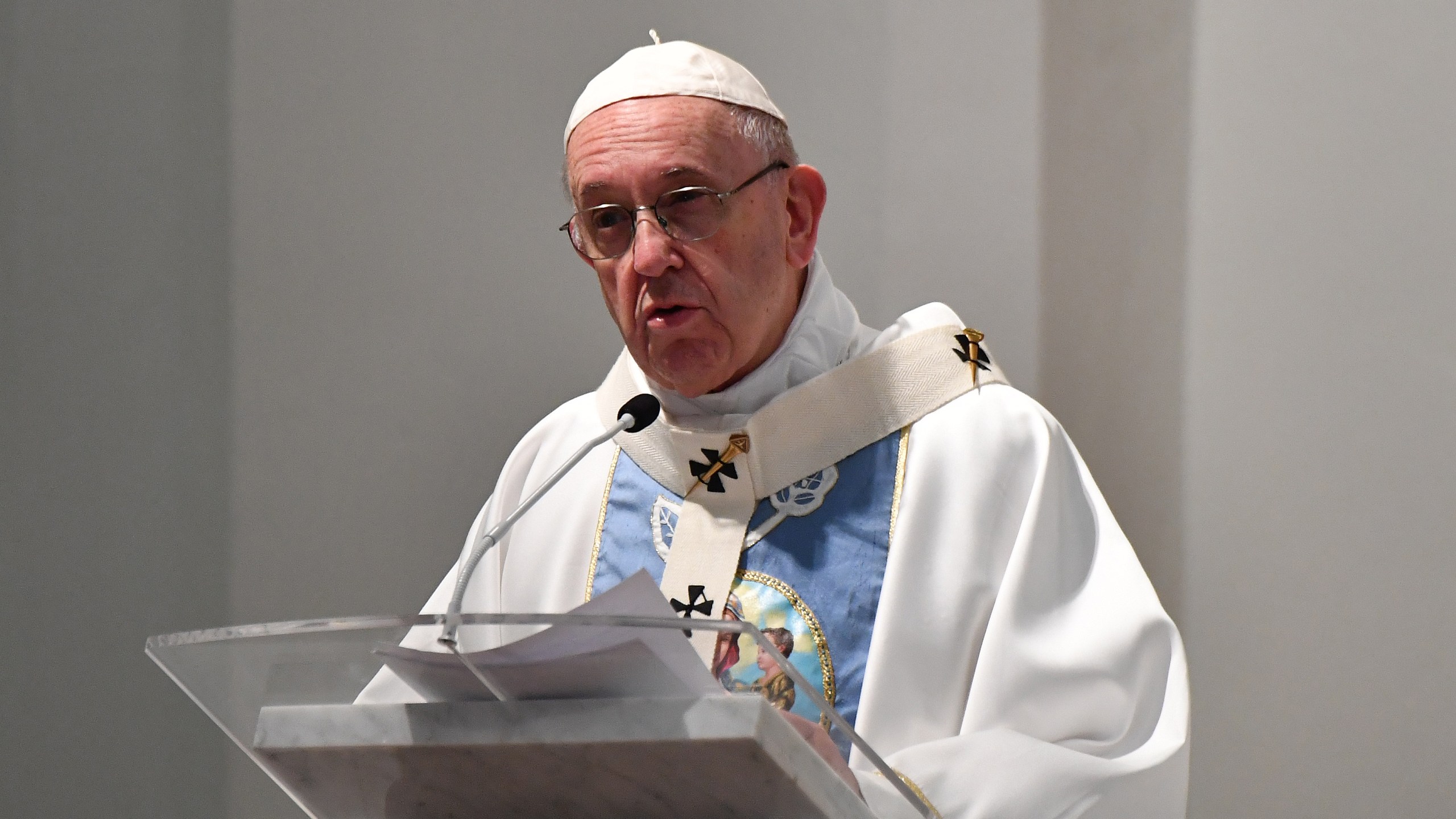 Pope Francis gives mass at the Cathedral Basilica of Santa Maria la Antigua in Panama City on Jan. 26, 2019. (Credit: ALBERTO PIZZOLI/AFP/Getty Images)