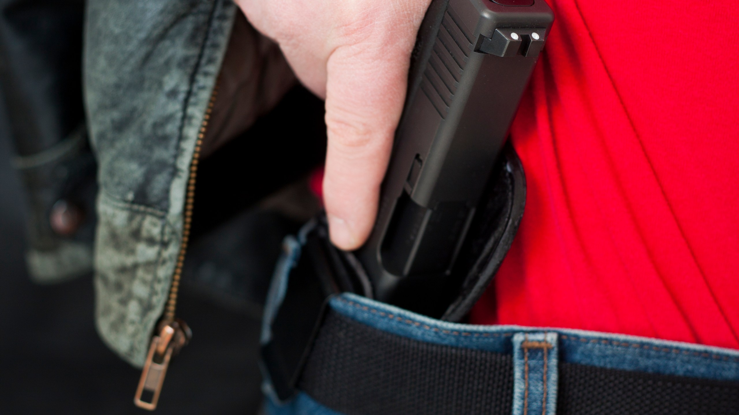 File photo of a handgun. (Credit: Getty Images)