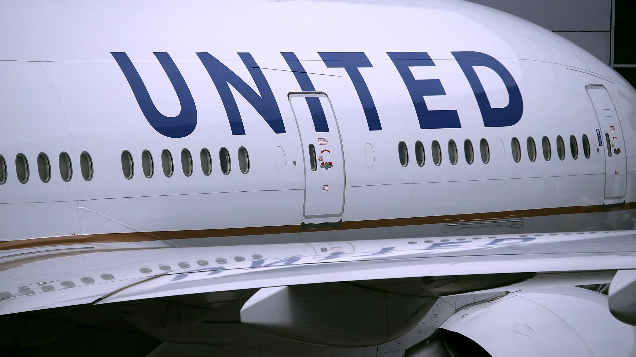 United Airlines planes sit on the tarmac at San Francisco International Airport on April 18, 2018. (Credit: Justin Sullivan/Getty Images)