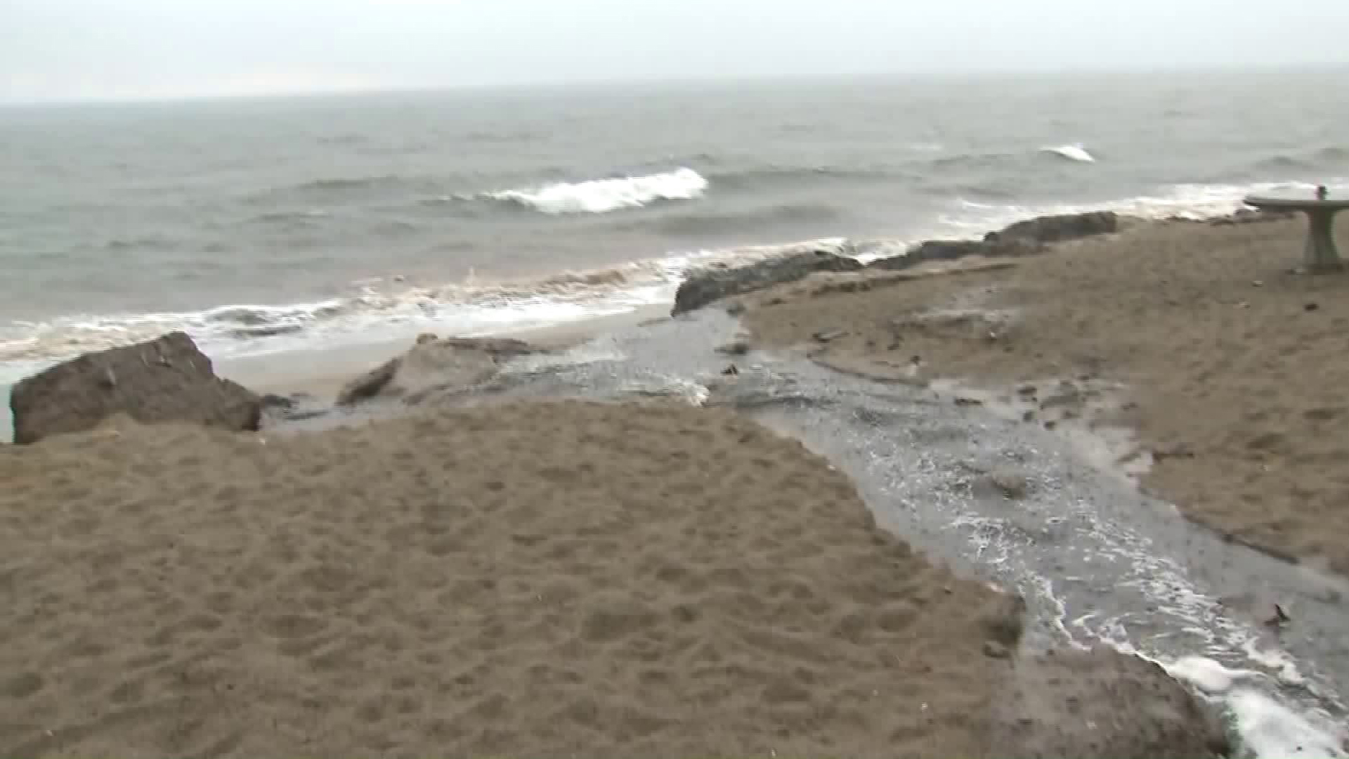 Rain falls in Malibu on Jan. 31, 2019. (Credit: KTLA)