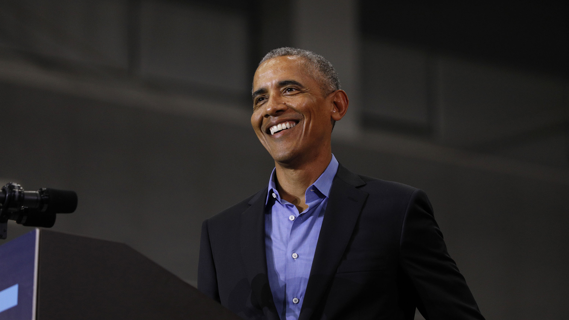 Former President Barack Obama speaks at a rally at Detroit Cass Tech High School on October 26, 2018 in Detroit. (Credit: Bill Pugliano/Getty Images)