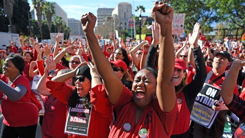 Teachers union members and supporters rally in downtown L.A.'s Grand Park in January, 2019. (Credit: Wally Skalij /Los Angeles Times)