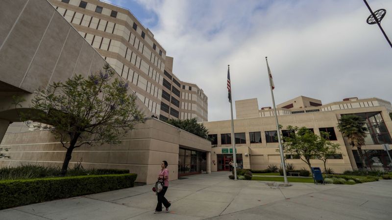 The Men's Central Jail in Los Angeles on June 19, 2018. (Credit: Irfan Khan / Los Angeles Times)