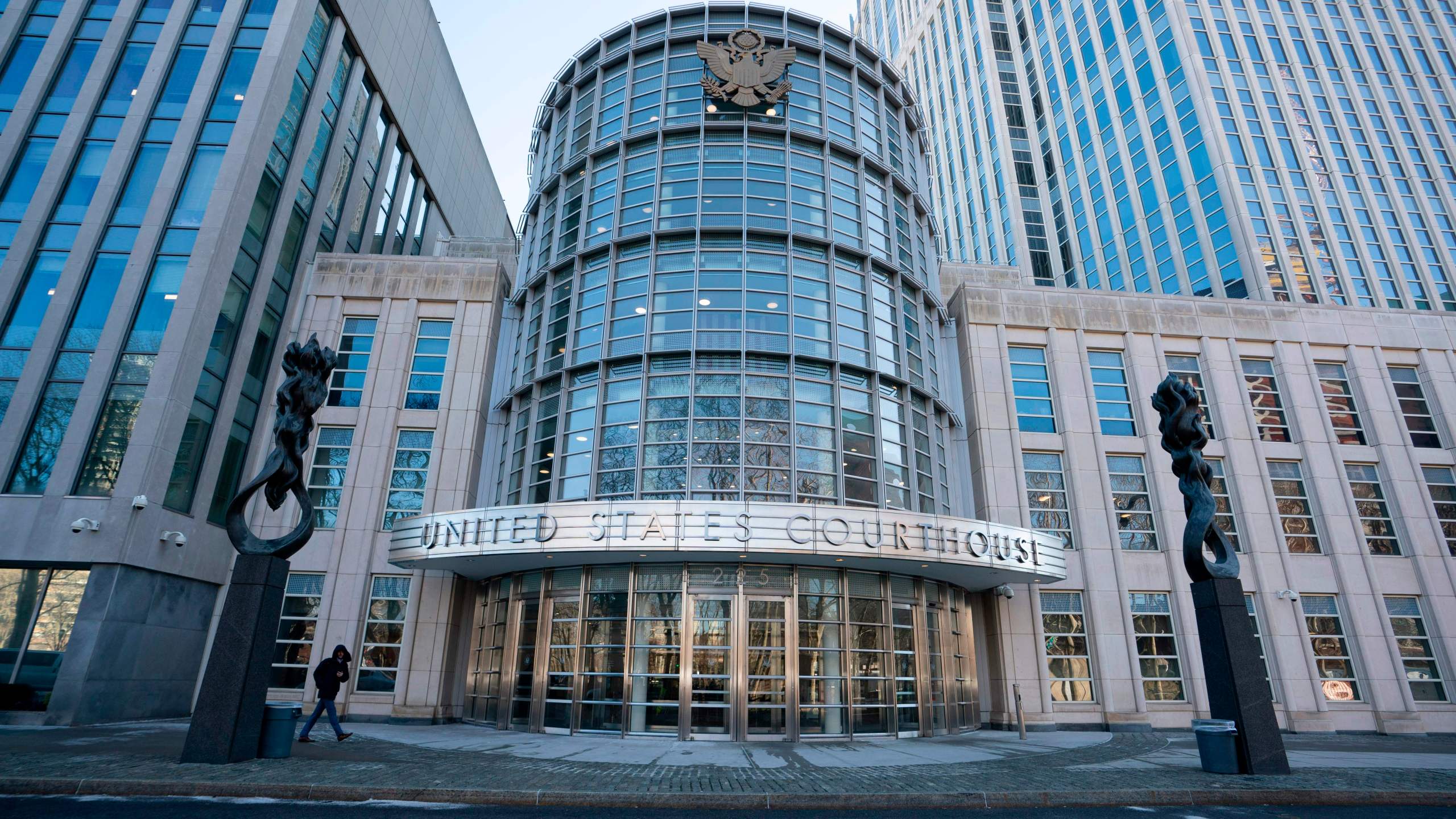 The Federal Courthouse in Brooklyn where the trial of Joaquin "El Chapo" Guzman is taking place is viewed on Feb. 4, 2019. (Credit: Don Emmert / AFP / Getty Images)