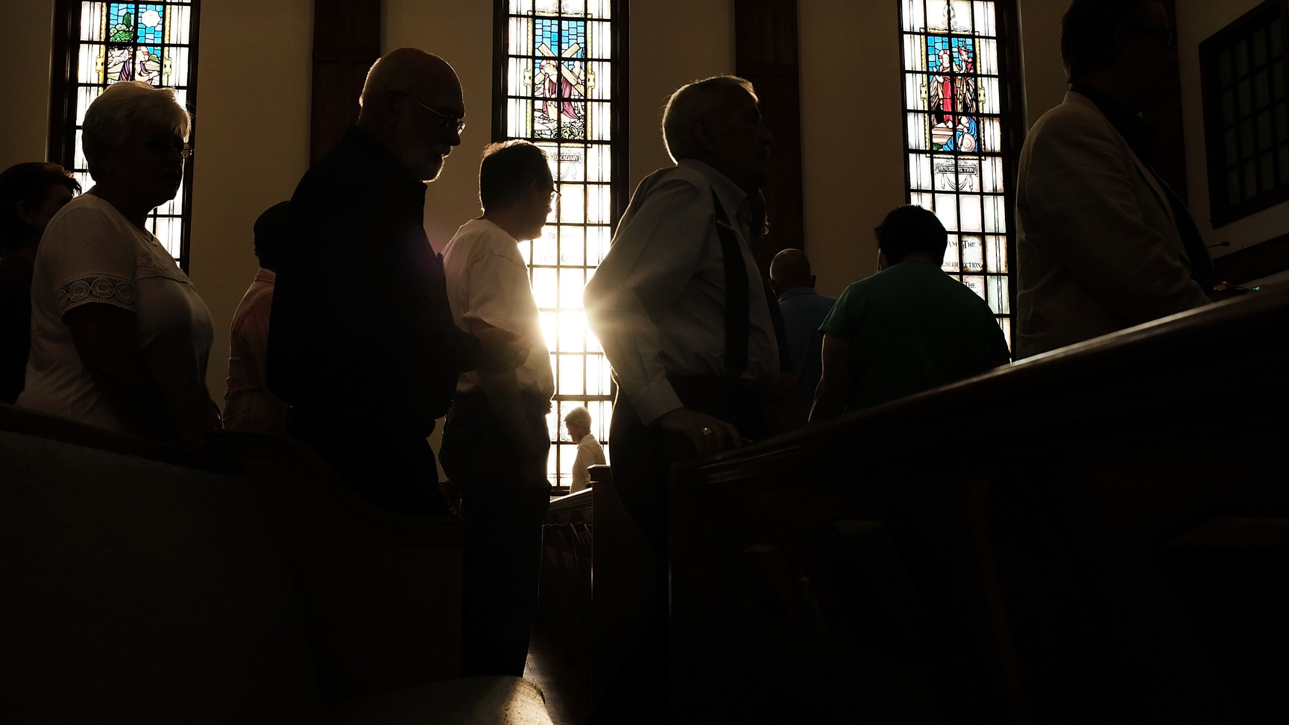 Knoxville residents participate in a service of prayers and hymns for peace in advance of a planned white supremacist rally and counter-protest around a Confederate memorial monument on August 25, 2017 in Knoxville, Tennessee. (Credit: Spencer Platt/Getty Images)