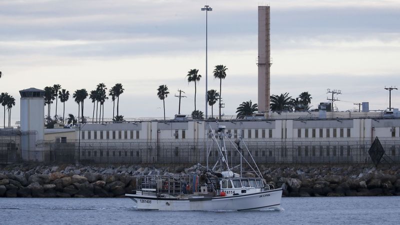 Terminal Island in the Port of Los Angeles is seen in this undated photo. (Luis Sinco / Los Angeles Times)