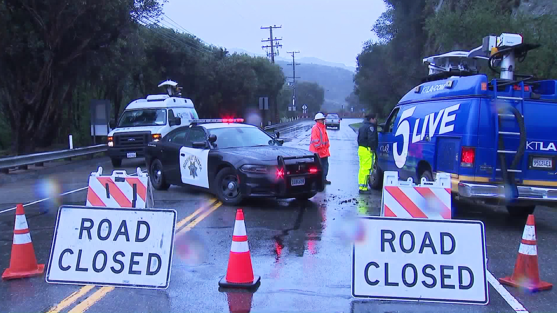 Topanga Canyon Boulevard was closed on Feb. 4, 2019, due to a mudslide. (Credit: KTLA)