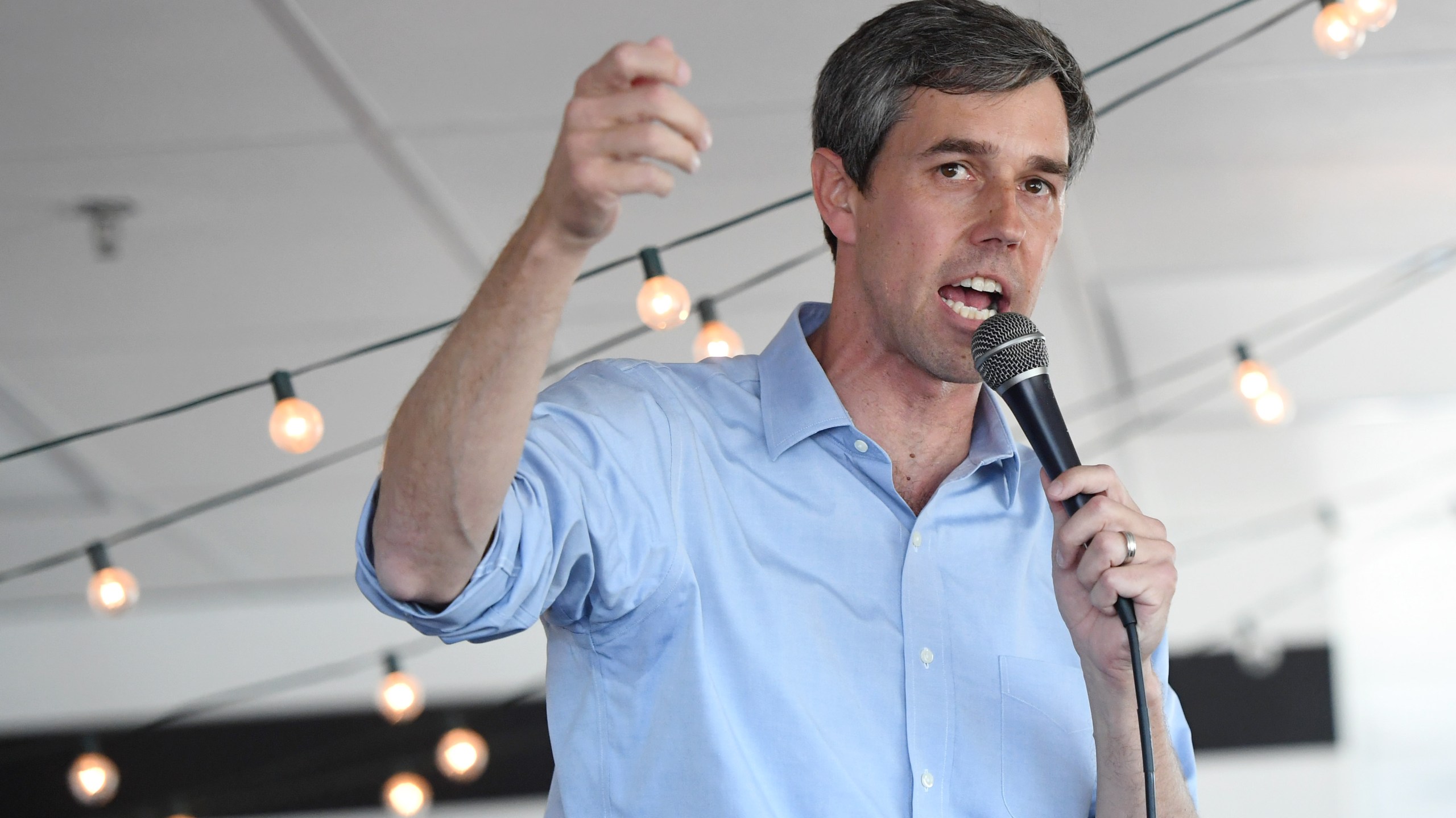 Beto O'Rourke speaks during a meet-and-greet on March 24, 2019, in Las Vegas, Nevada. (Credit: Ethan Miller/Getty Images)