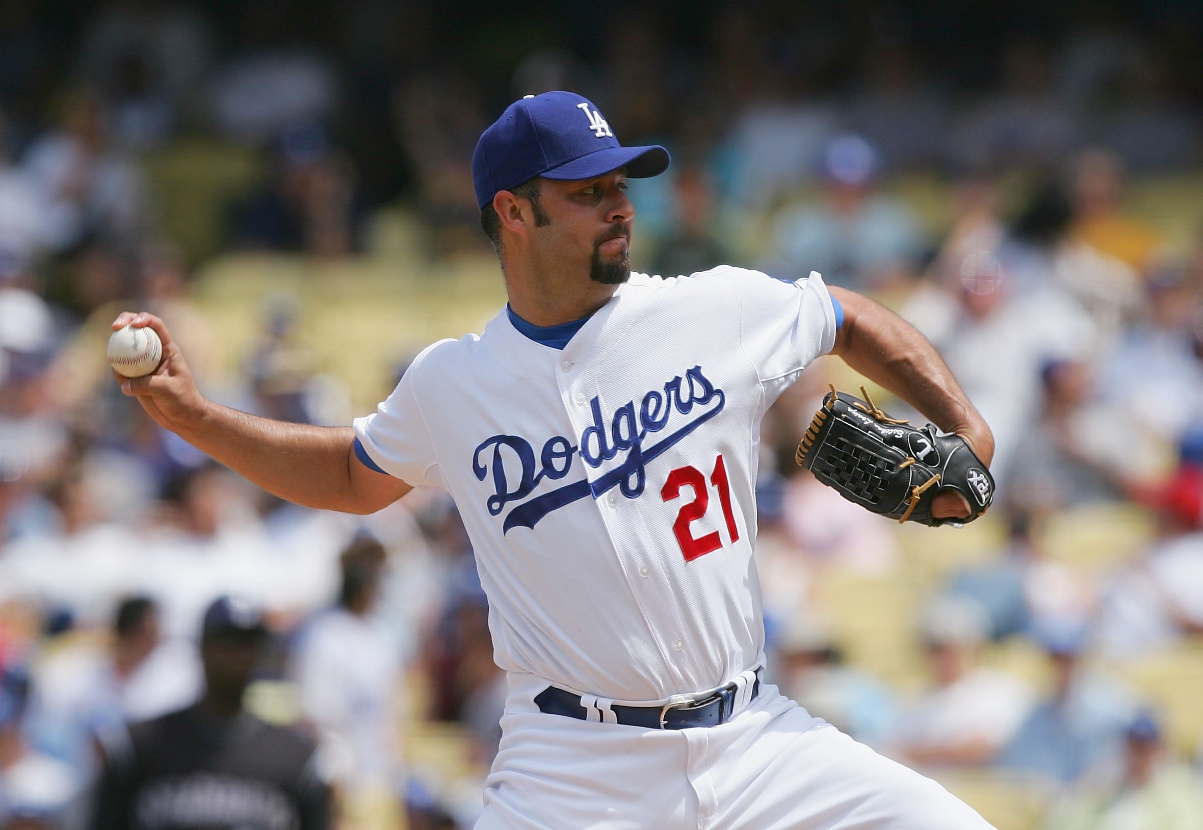 Esteban Loaiza of the Los Angeles Dodgers pitches against the Colorado Rockies at Dodger Stadium on April 27, 2008. (Credit: Lisa Blumenfeld / Getty Images)