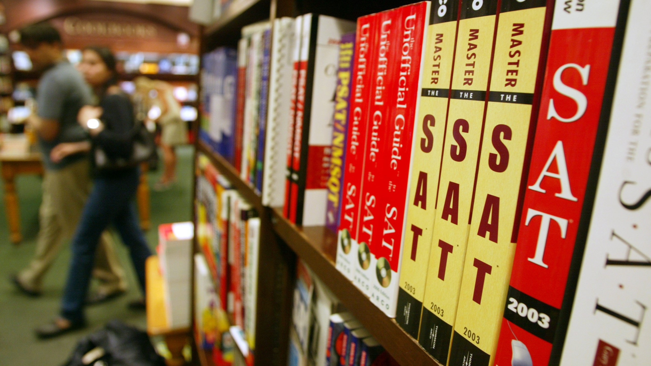 SAT test preparation books sit on a shelf at a Barnes and Noble store June 27, 2002, in New York City. (Credit: Mario Tama/Getty Images)