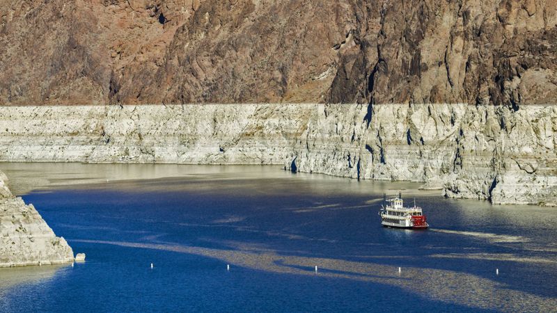 Nearly two decades of drought on the Colorado River have dramatically lowered levels of Lake Mead, which stores water for California, Arizona and Nevada. (Credit: Irfan Khan / Los Angeles Times)