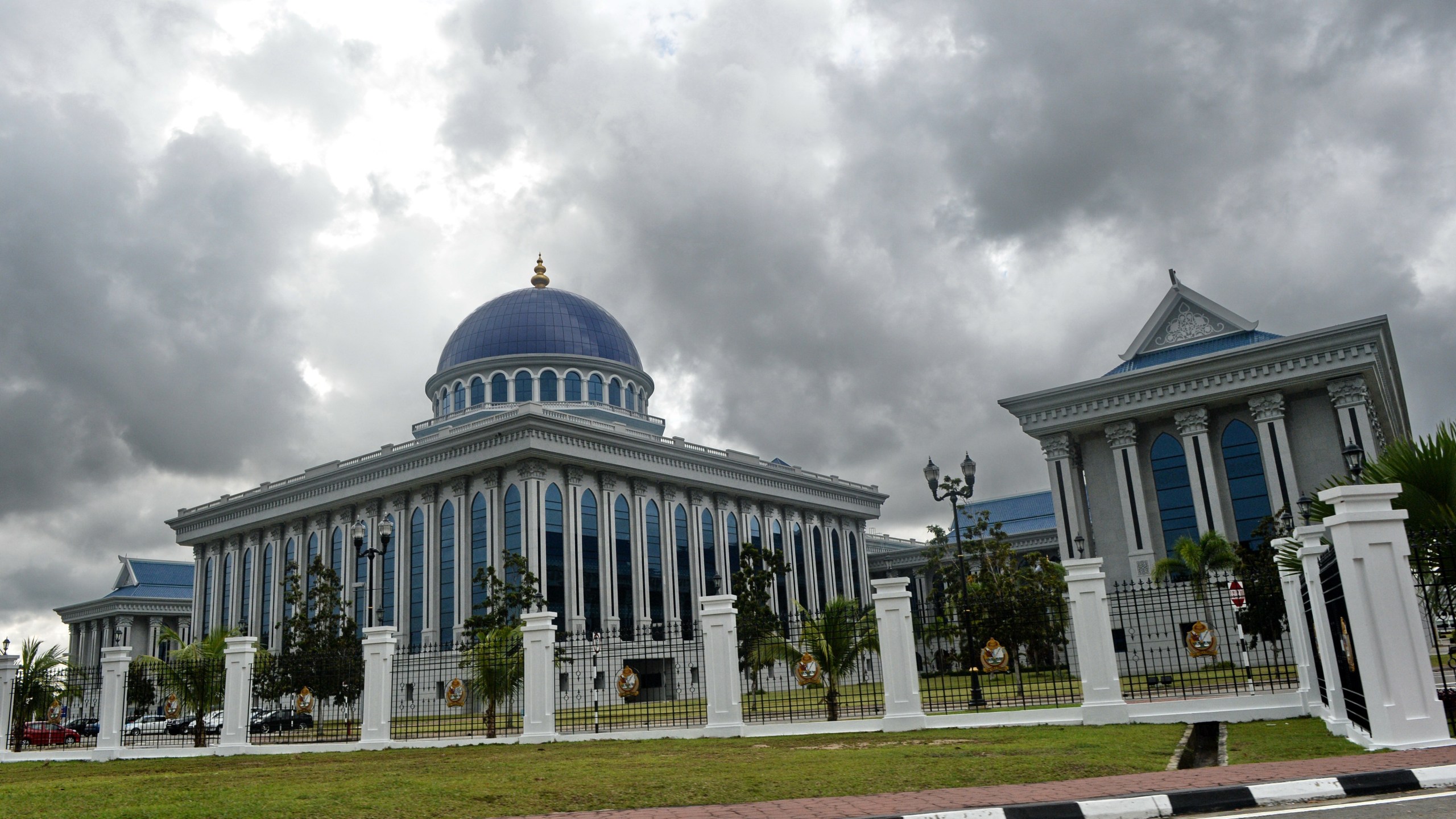 A Brunei parliament building is seen in the capital city Bandar Seri Begawan on April 26, 2013. (Credit: ROSLAN RAHMAN/AFP/Getty Images)