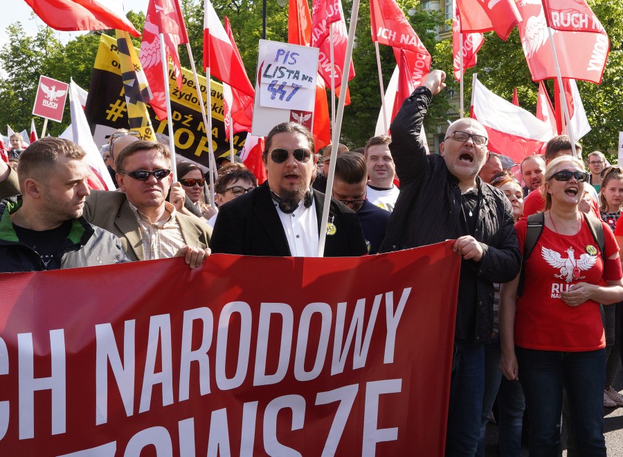 Demonstrators protest U.S. Senate's 447 bill, in Warsaw on May 11, 2019. (Credit: ALIK KEPLICZ/AFP/Getty Images)