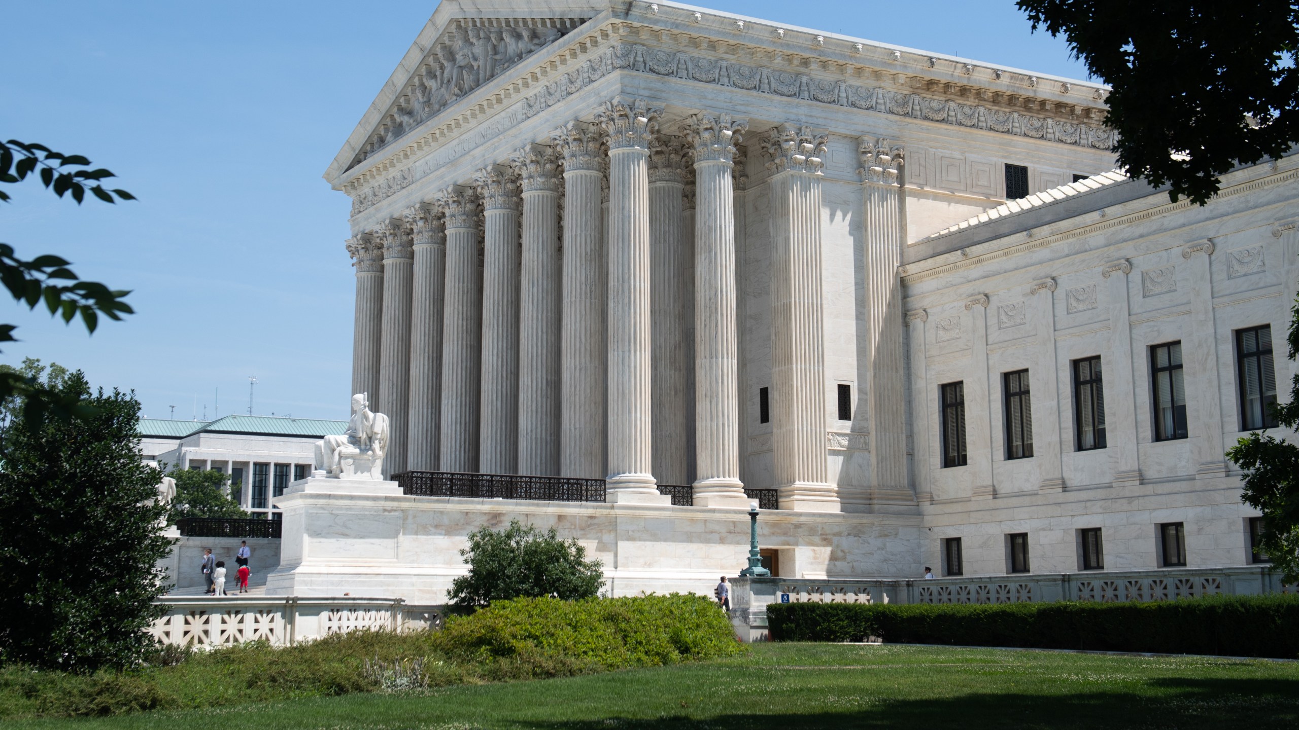 The Supreme Court is seen in Washington, D.C, June 24, 2019. (Credit: SAUL LOEB/AFP/Getty Images)