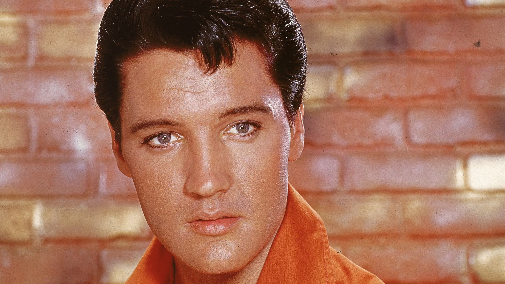 Elvis Presley is seen in a portrait from mid 1960s. (Credit: Hulton Archive/Getty Images)