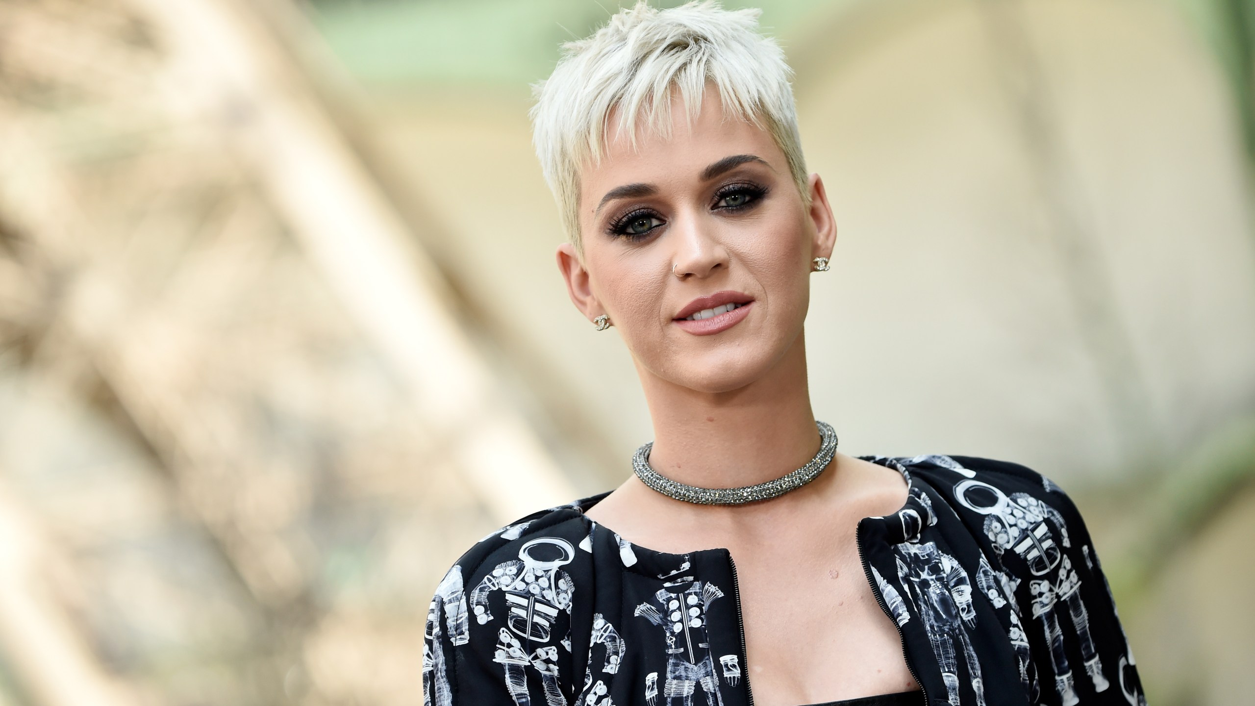 Katy Perry attends a Chanel Haute Couture fashion show in Paris on July 4, 2017. (Credit: Pascal Le Segretain / Getty Images)