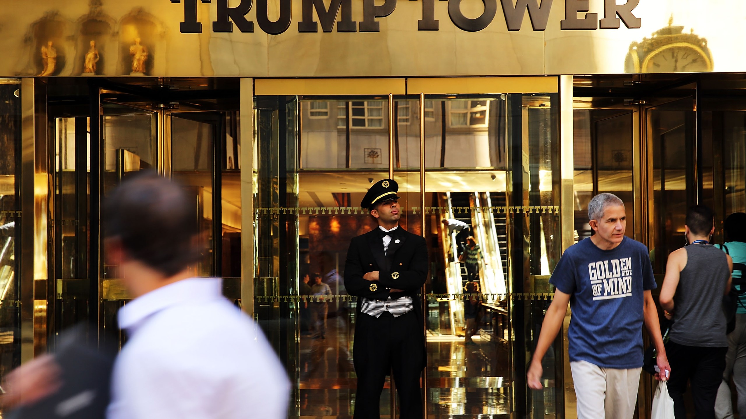 The Trump Tower building is on 5th Avenue is seen on July 22, 2015, in New York City. (Credit: Spencer Platt/Getty Images)