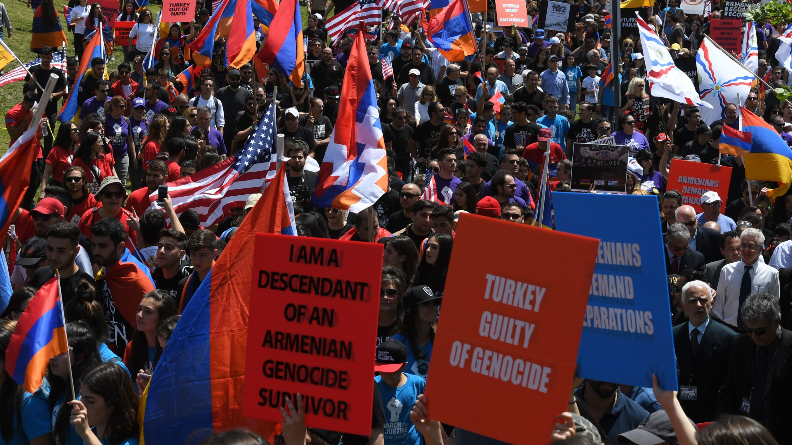 Thousands of members of the Armenian community march towards the Turkish Consulate on April 24, 2017, in Los Angeles, marking the 102nd anniversary of the Armenian genocide. (Credit: Mark Ralston/AFP/Getty Images)