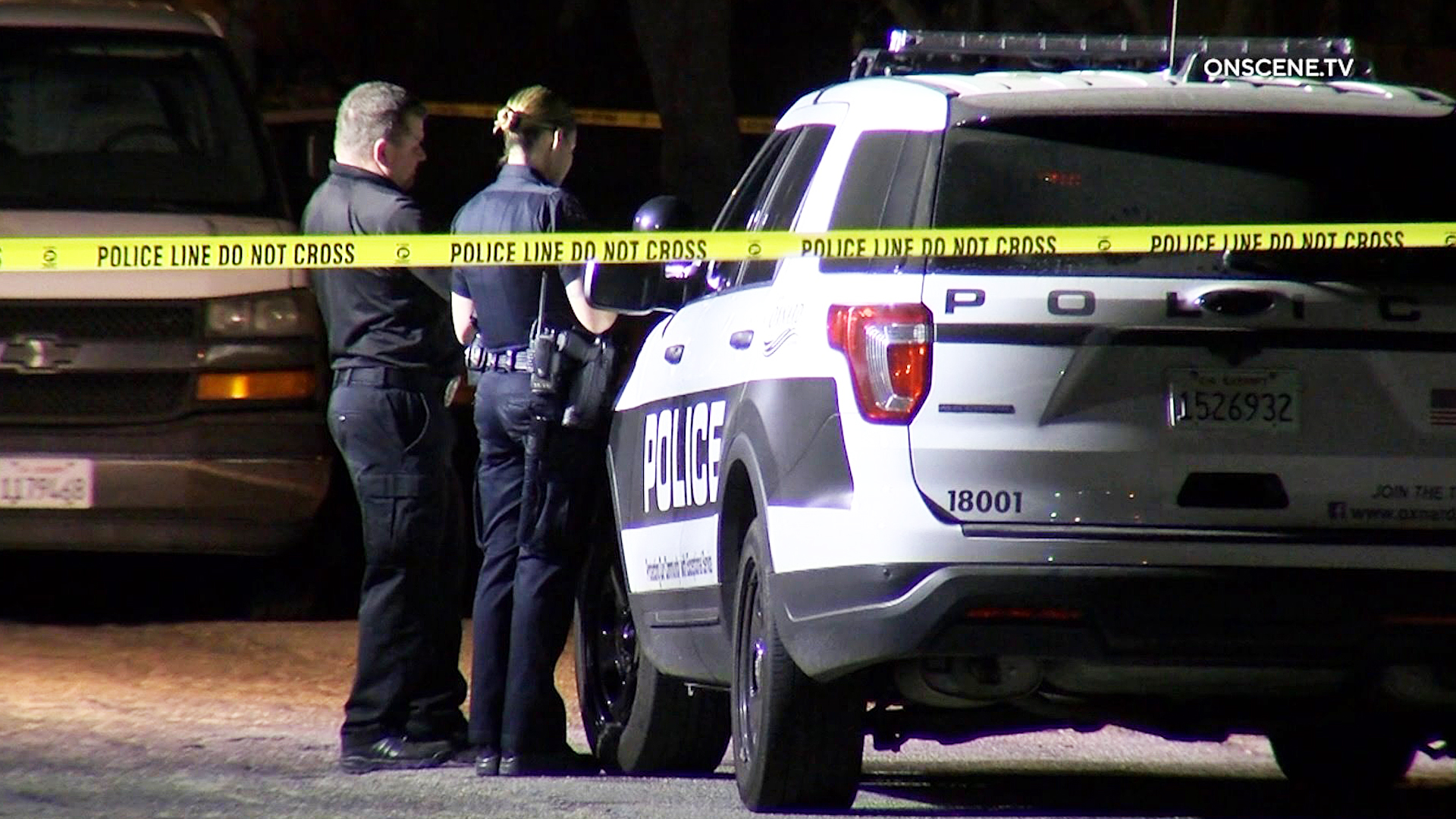 Police investigate a fatal stabbing in Oxnard on Oct. 21, 2019. (Credit: OnScene.TV)