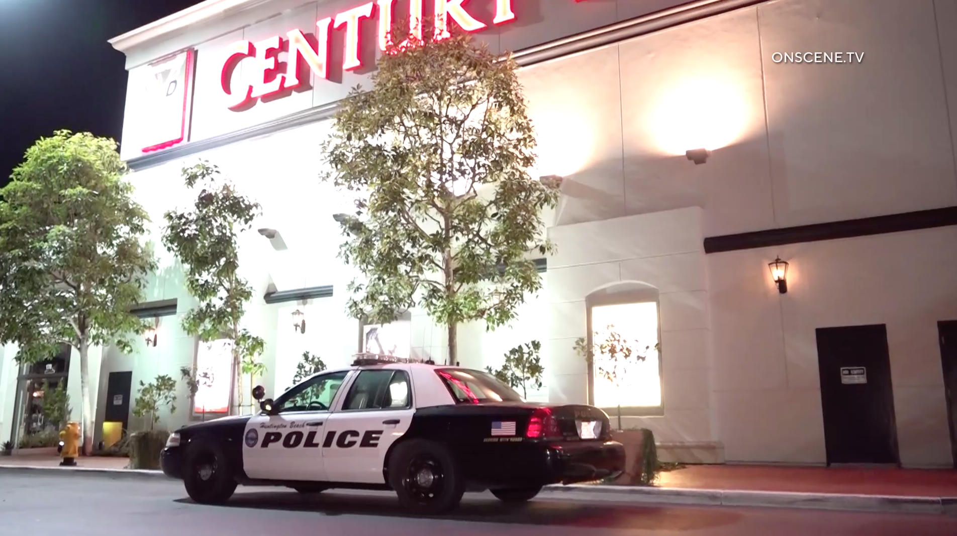 Huntington Beach police respond to reports of a threat at the Century Huntington Beach and XD theater in the Bella Terra shopping center on Oct. 3, 2019. (Credit: Onscene.tv)