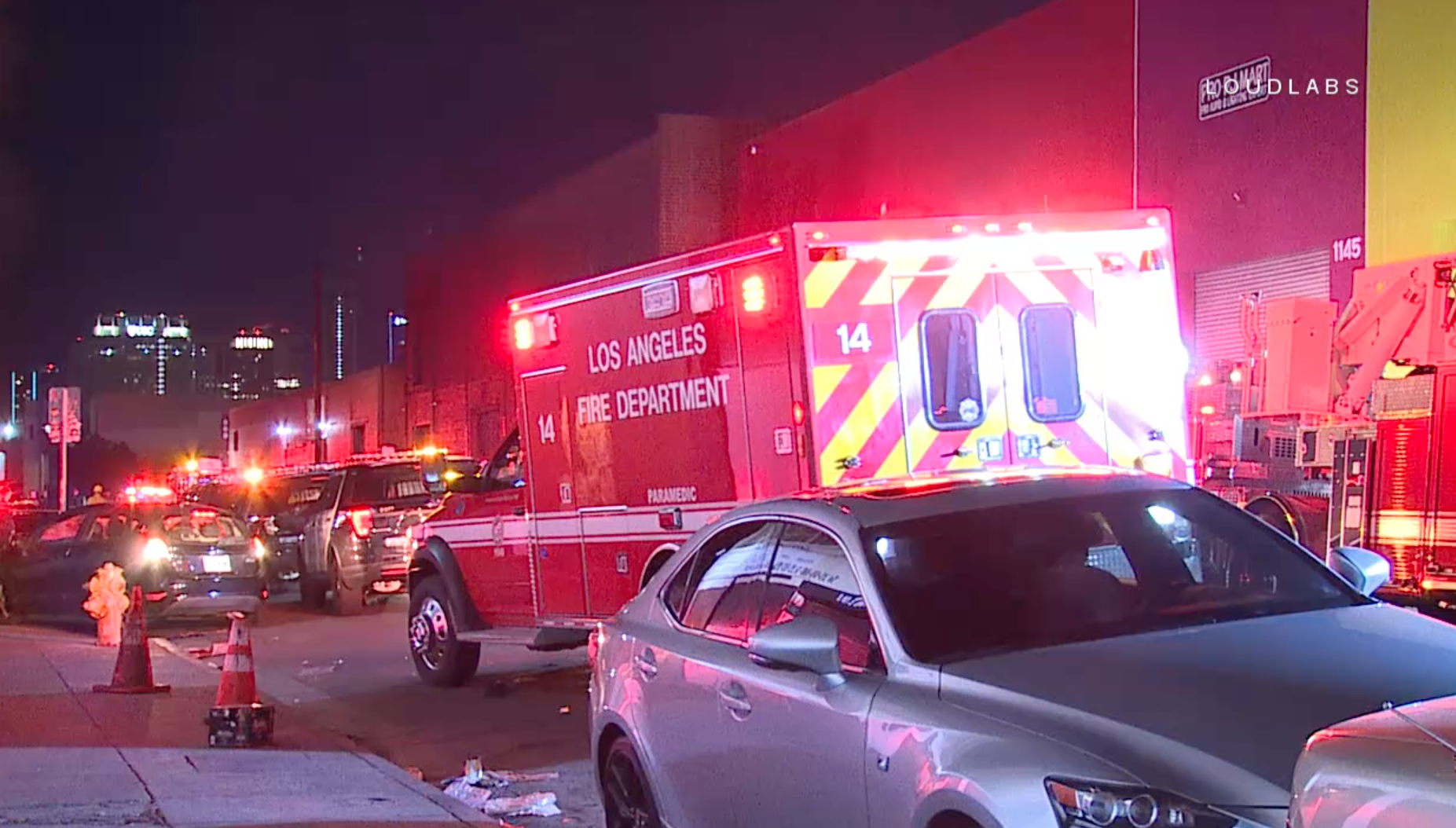 Officials respond to a shooting in the the 1100 block of East 11th Street in downtown Los Angeles on Nov. 24, 2019. (Credit: Loudlabs)