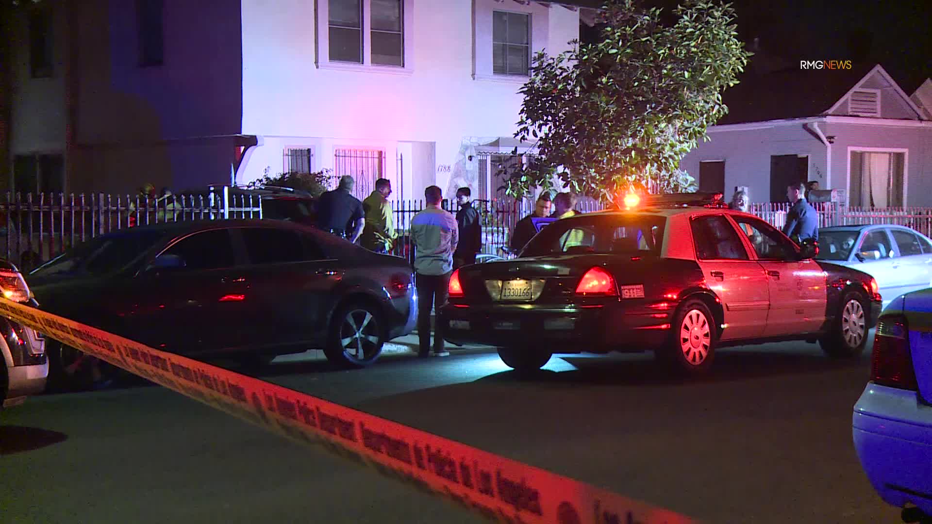 Authorities respond to a shooting outside a home in the Adams-Normandie neighborhood of South Los Angeles on Nov. 9, 2019. (Credit: RMG News)