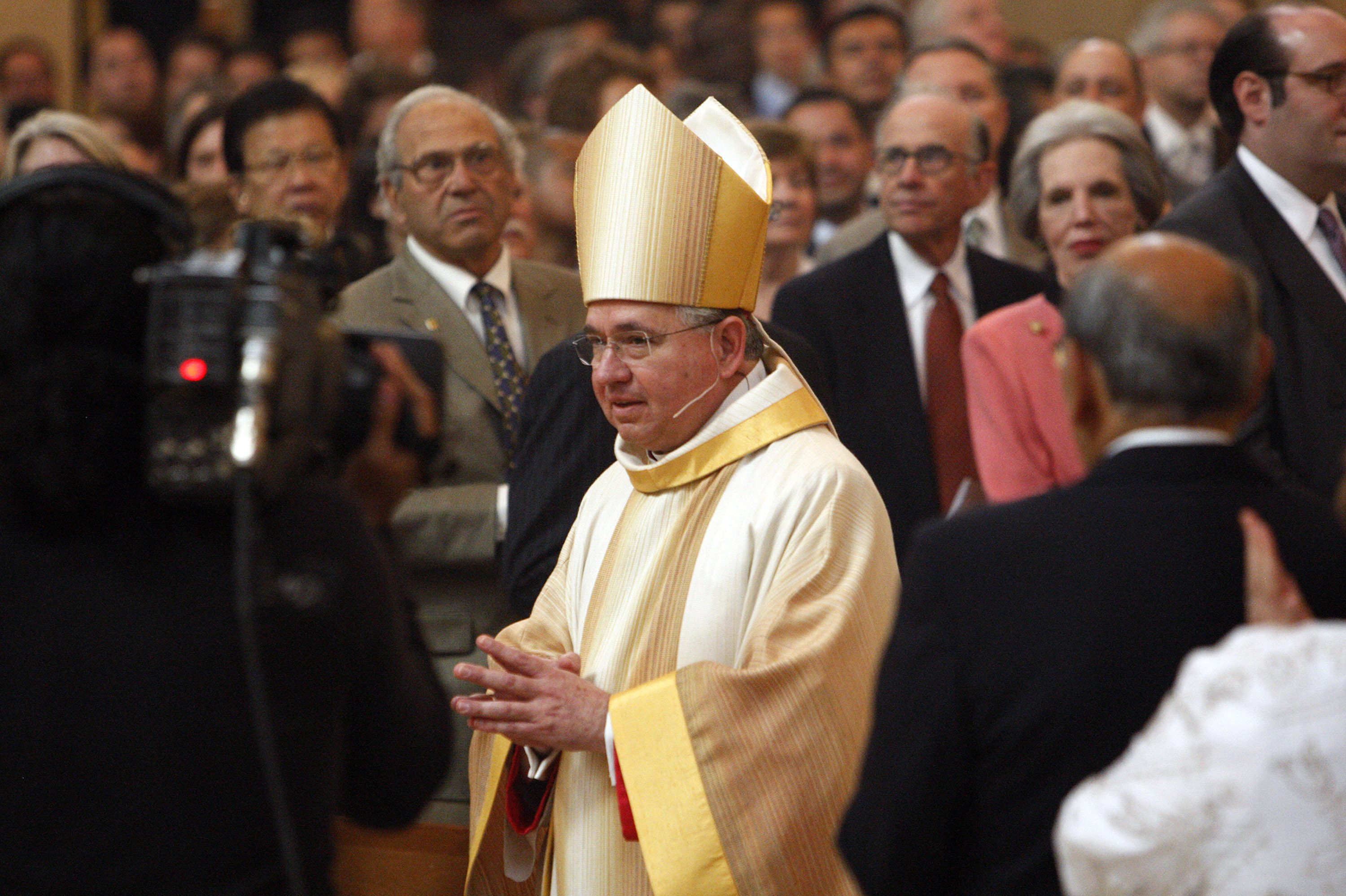 Archbishop Jose Gomez is welcomed to Los Angeles at the downtown Cathedral of Our Lady of the Angels May 26, 2010. (Credit: Luis Sinco-Pool/Getty Images)