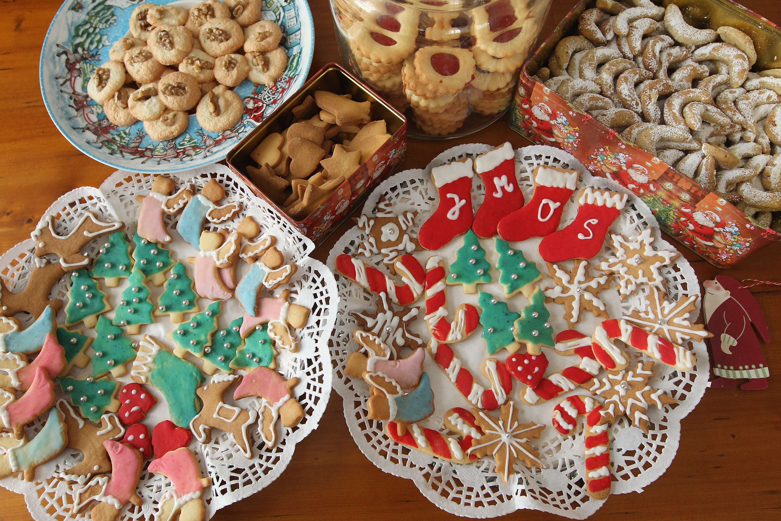 Christmas cookies are seen in this file photo. (Credit: Sean Gallup/Getty Images)