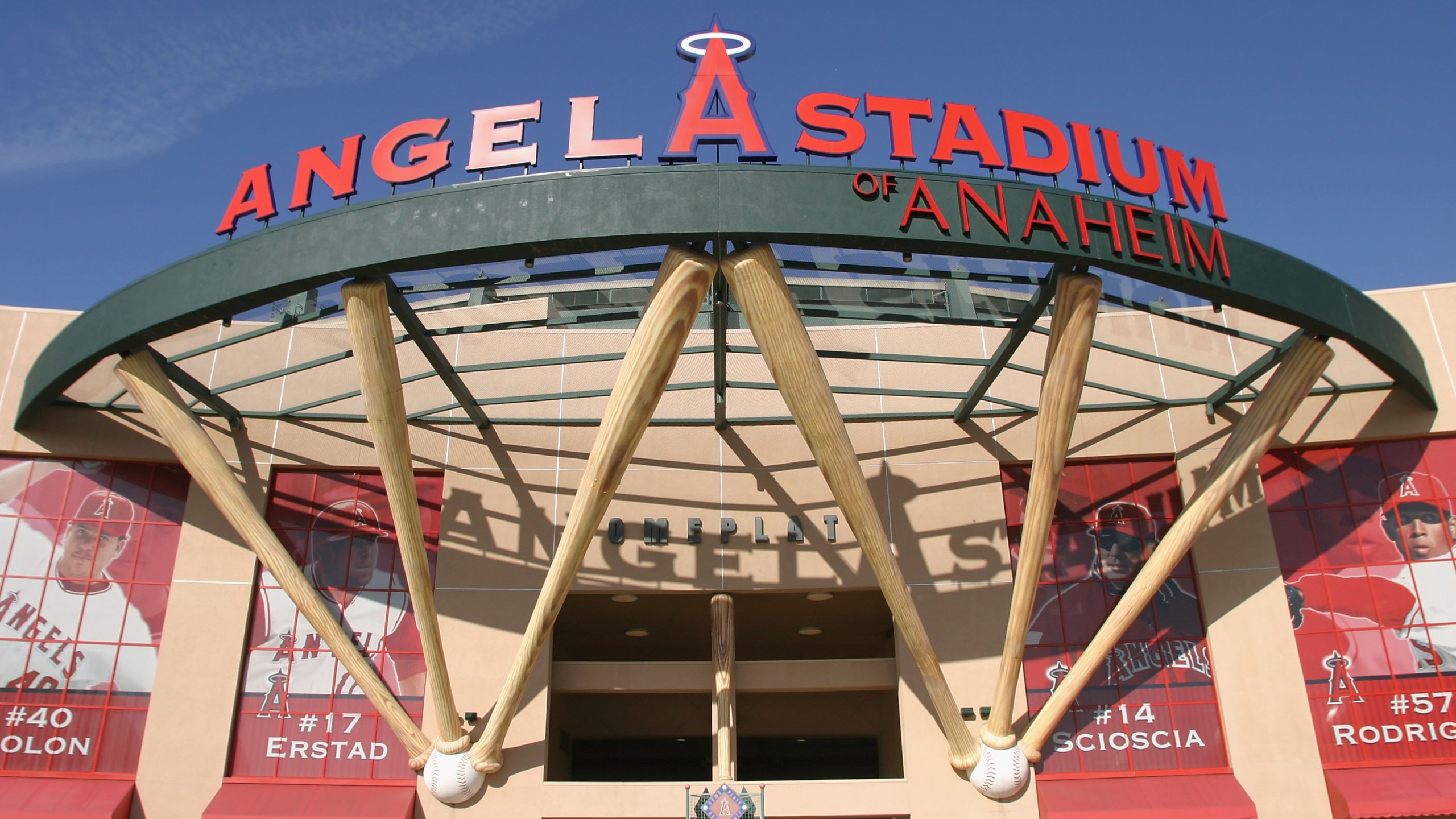 A general view of the exterior of Angel Stadium before the Round 2 Pool 2 Game between Team Japan and Team Korea in the World Baseball Classic on March 15, 2006, in Anaheim. (Credit: Christian Petersen/Getty Images)